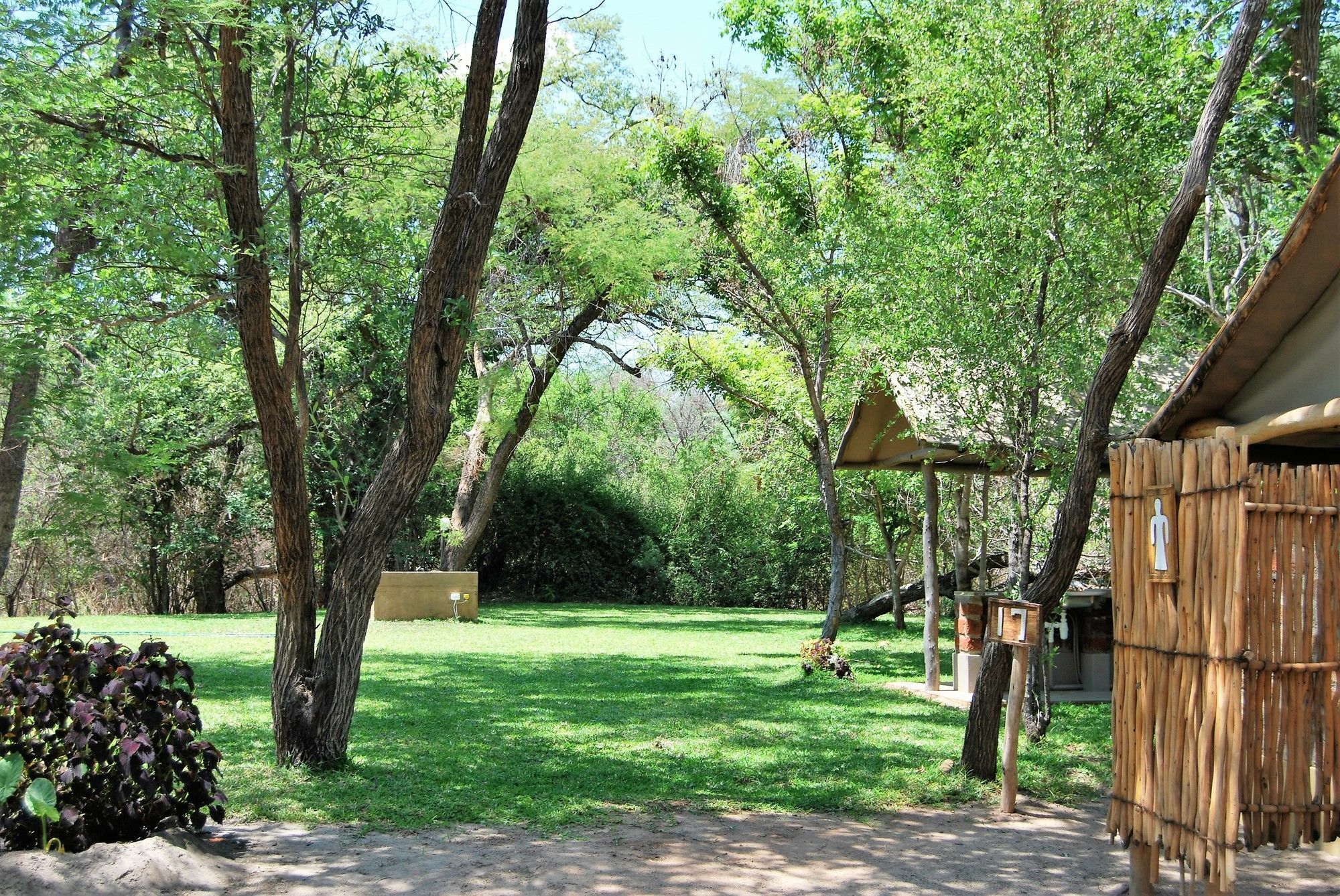 Zambezi Dusk Villa ลิฟวิงสโตน ภายนอก รูปภาพ